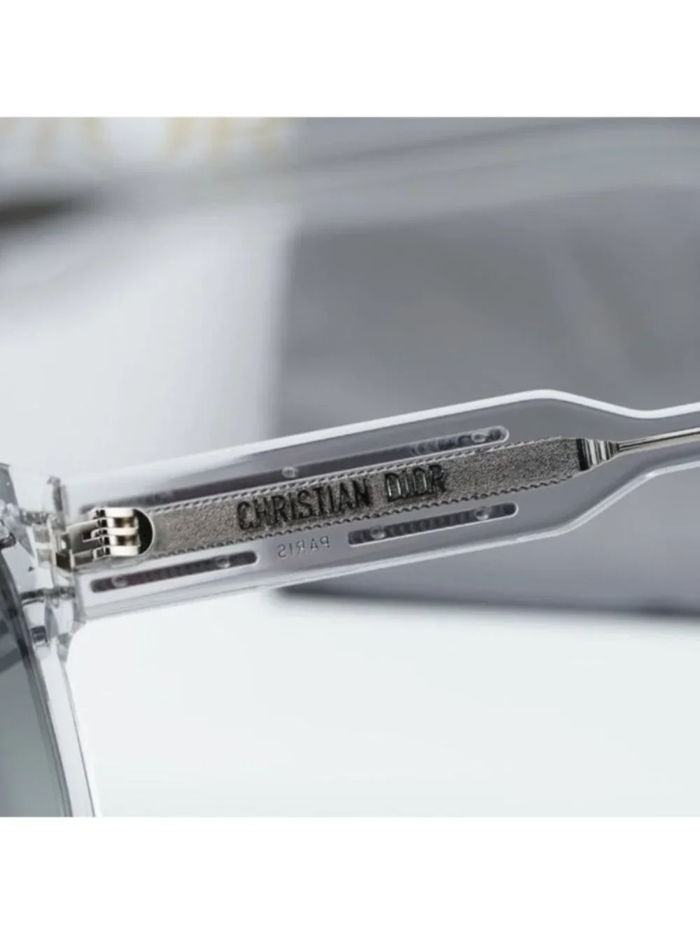 Dior DIORSIGNATURE S7F 45A1 Square Sunglasses - Transparent Grey
